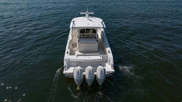 Boston Whaler 380 Outrage image