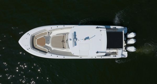 Boston Whaler 380 Outrage image