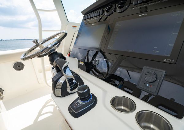 Boston Whaler 380 Outrage image