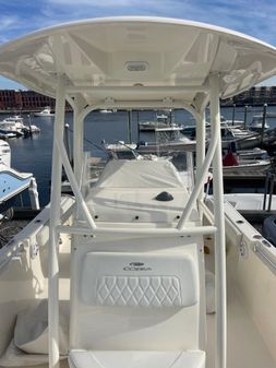 Cobia 220-CENTER-CONSOLE image