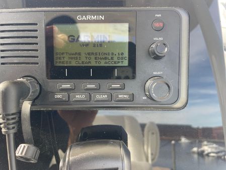 Cobia 220-CENTER-CONSOLE image