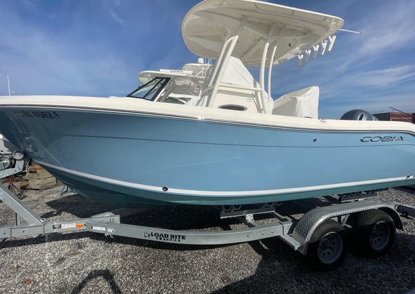 Cobia 220-CENTER-CONSOLE image