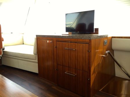 Riviera 77 ENCLOSED FLYBRIDGE image