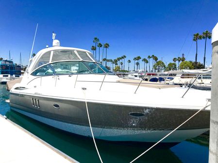 Cruisers Yachts 420 Express image