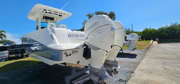 Boston Whaler 320 Outrage image