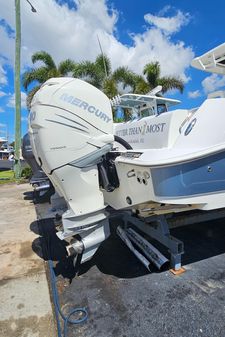 Boston Whaler 320 Outrage image