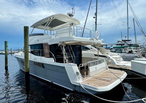 Beneteau SWIFT-TRAWLER-48 image