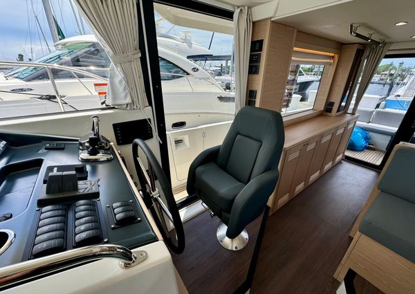 Beneteau SWIFT-TRAWLER-48 image