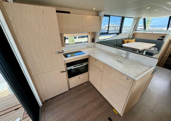 Beneteau SWIFT-TRAWLER-48 image