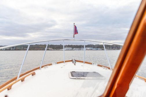 Hinckley Picnic Boat 37 MKIII image