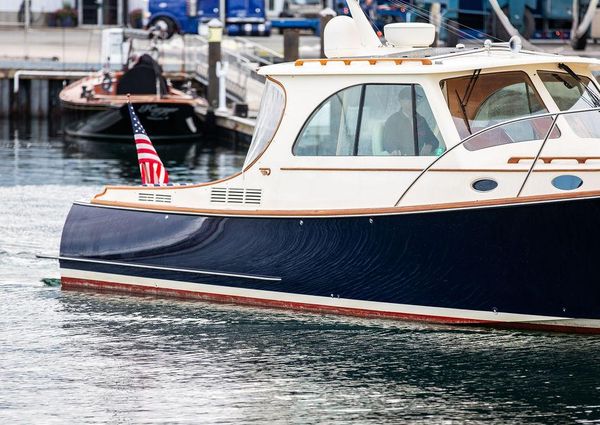 Hinckley Picnic Boat 37 MKIII image