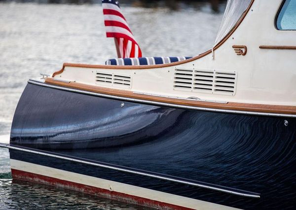 Hinckley Picnic Boat 37 MKIII image