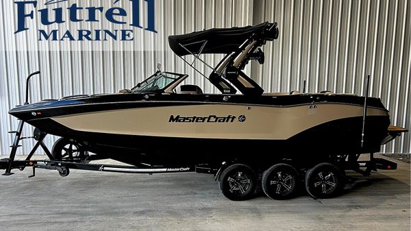 MasterCraft X24 