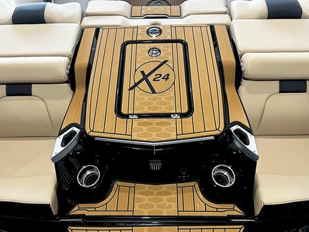 Mastercraft X24 image