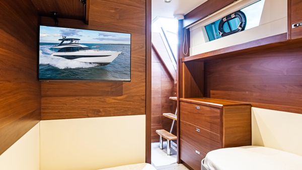 Princess Y72 Motor Yacht image