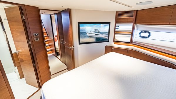 Princess Y72 Motor Yacht image