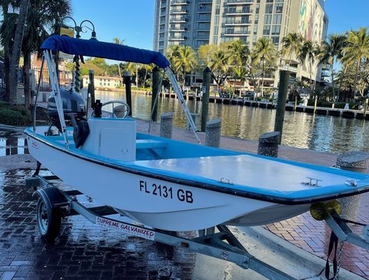 Boston Whaler 13 - main image