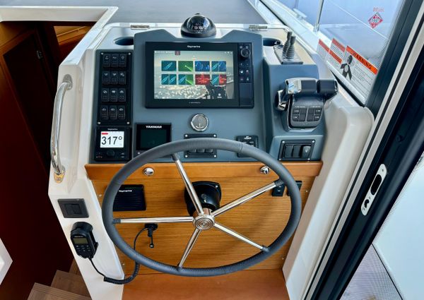 Beneteau SWIFT-TRAWLER-41-FLY image