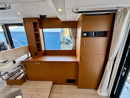 Beneteau Swift Trawler 41 Fly image