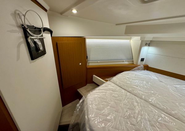 Beneteau SWIFT-TRAWLER-41-FLY image