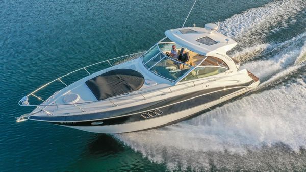 Cruisers Yachts 380 Express