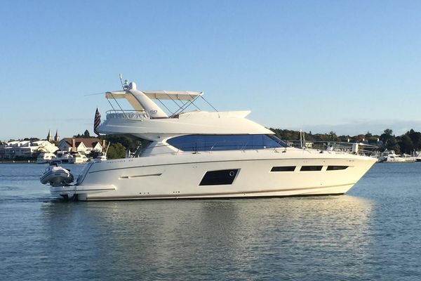 Prestige 60 flybridge - main image