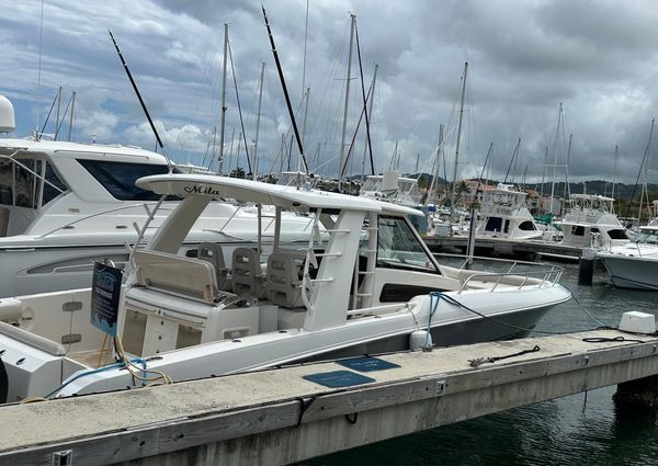 Boston Whaler 420 Outrage image