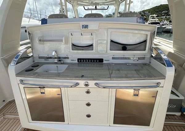 Boston-whaler 420-OUTRAGE image