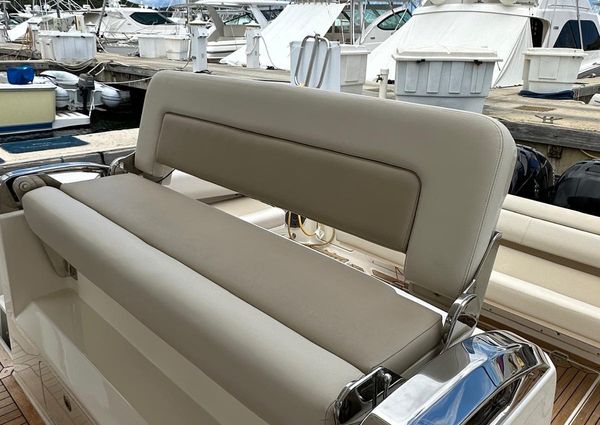 Boston Whaler 420 Outrage image