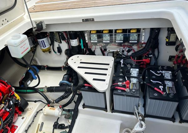 Boston Whaler 420 Outrage image