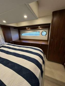 Riviera 5400 Sport Yacht image