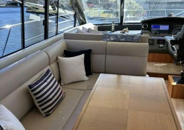 Riviera 5400 Sport Yacht image