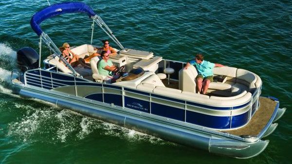 Bennington 2550 RCB
