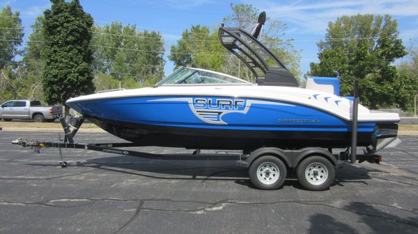 Chaparral 23 Surf
