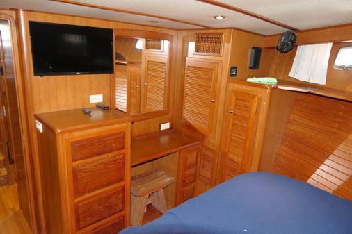 DeFever Pilothouse 46 Trawler image