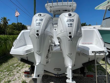 Everglades 315-CENTER-CONSOLE image