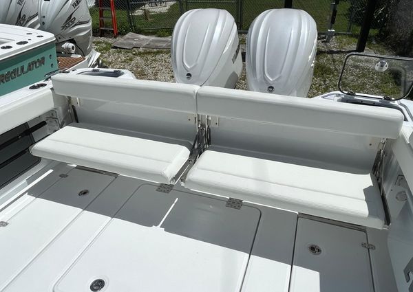 Everglades 315-CENTER-CONSOLE image