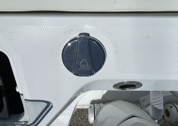 Everglades 315-CENTER-CONSOLE image