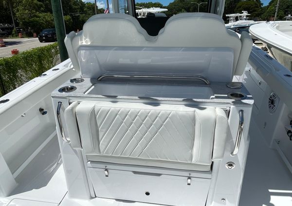 Everglades 315-CENTER-CONSOLE image