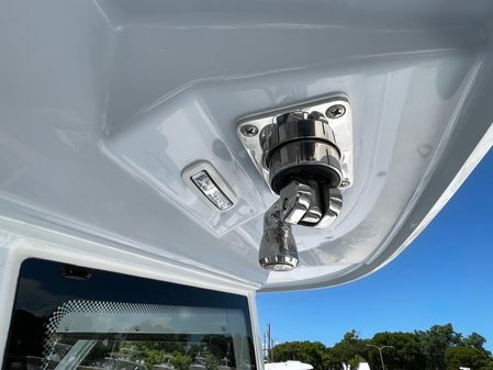 Everglades 315-CENTER-CONSOLE image