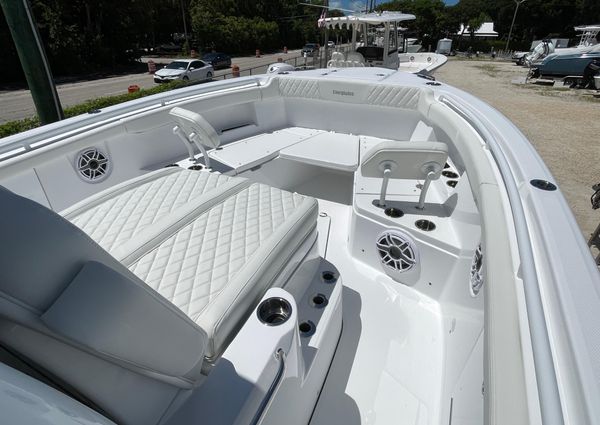 Everglades 315-CENTER-CONSOLE image