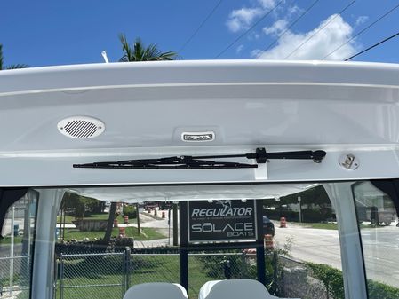 Everglades 315-CENTER-CONSOLE image