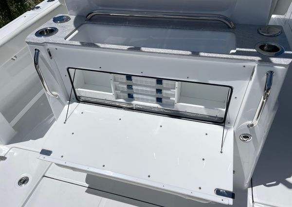 Everglades 315-CENTER-CONSOLE image