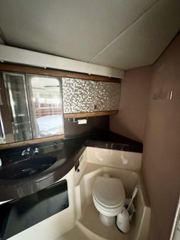 Bayliner 4285 Avanti image