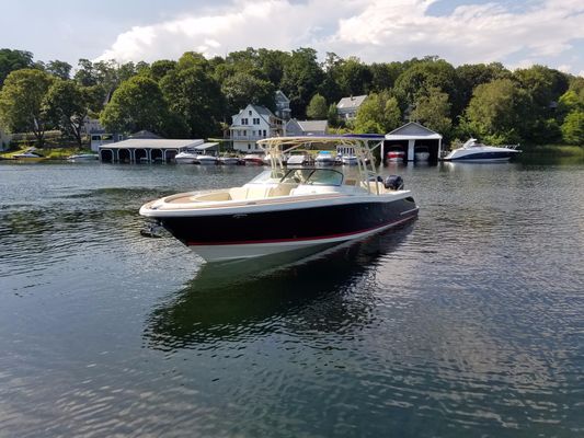 Chris-Craft Calypso 30 - main image