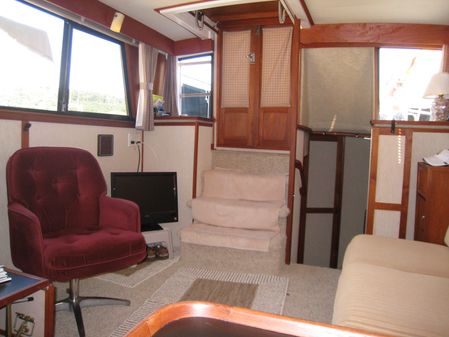 Carver 3207 Aft Cabin image