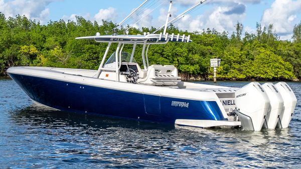 Intrepid 375 Nomad FE