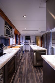 Westport 40M image