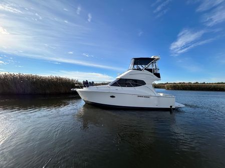 Silverton 33-CONVERTIBLE image