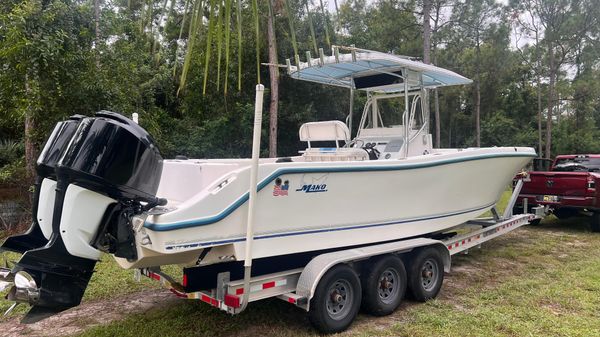 Mako 282 Center Console 